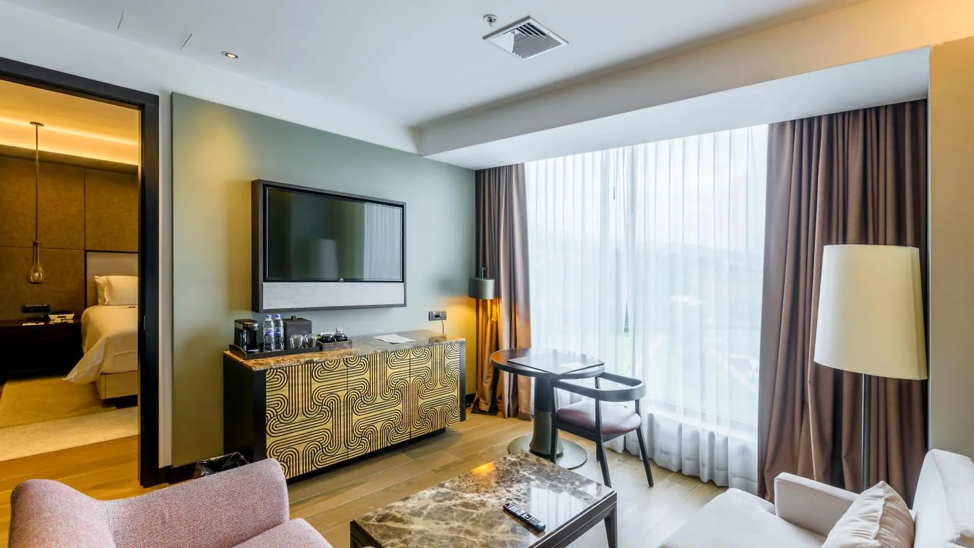 Eb Hotel By Eurobuilding Quito Airport 타바벨라