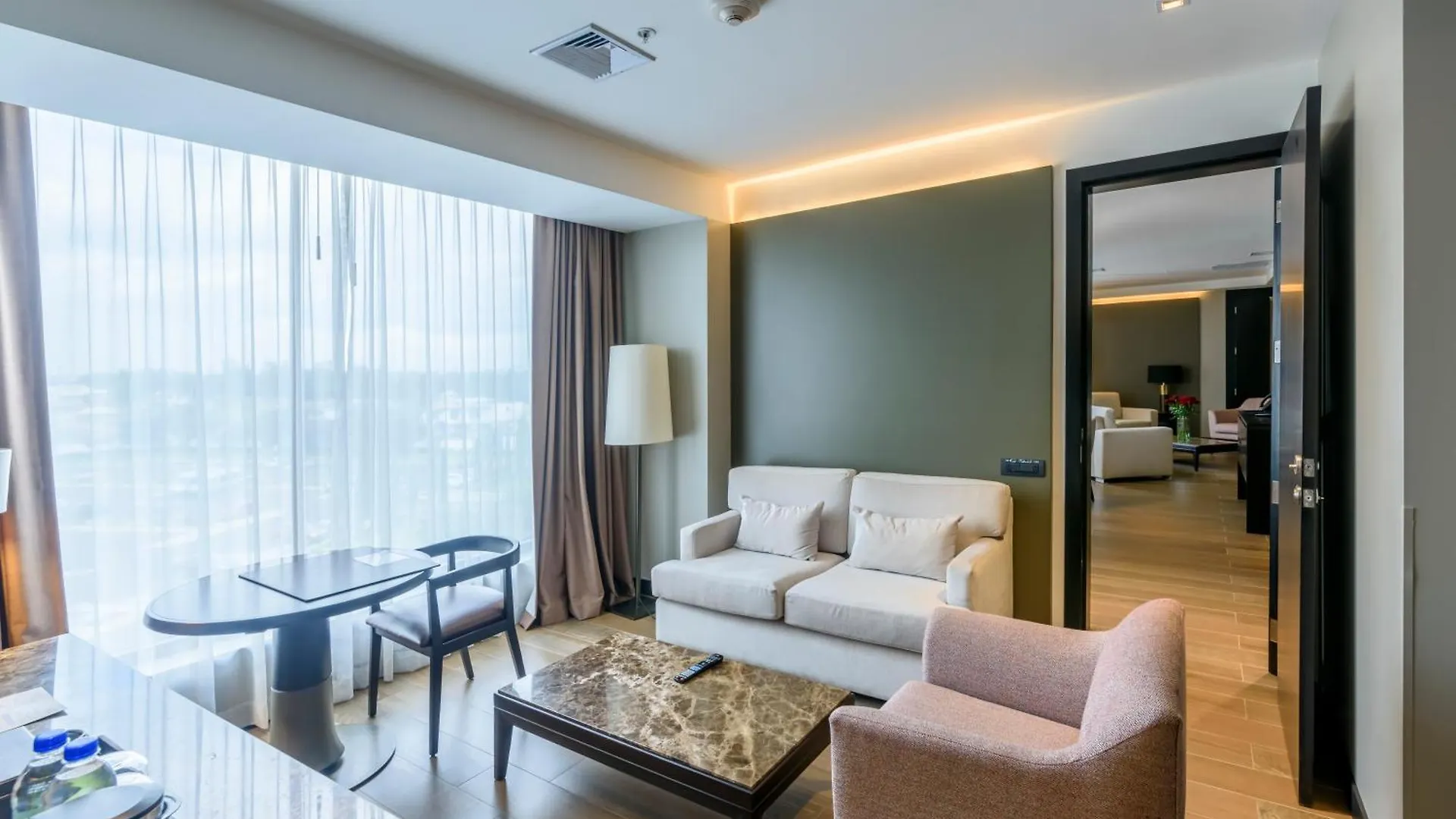 *****  Eb Hotel By Eurobuilding Quito Airport 타바벨라 에콰도르
