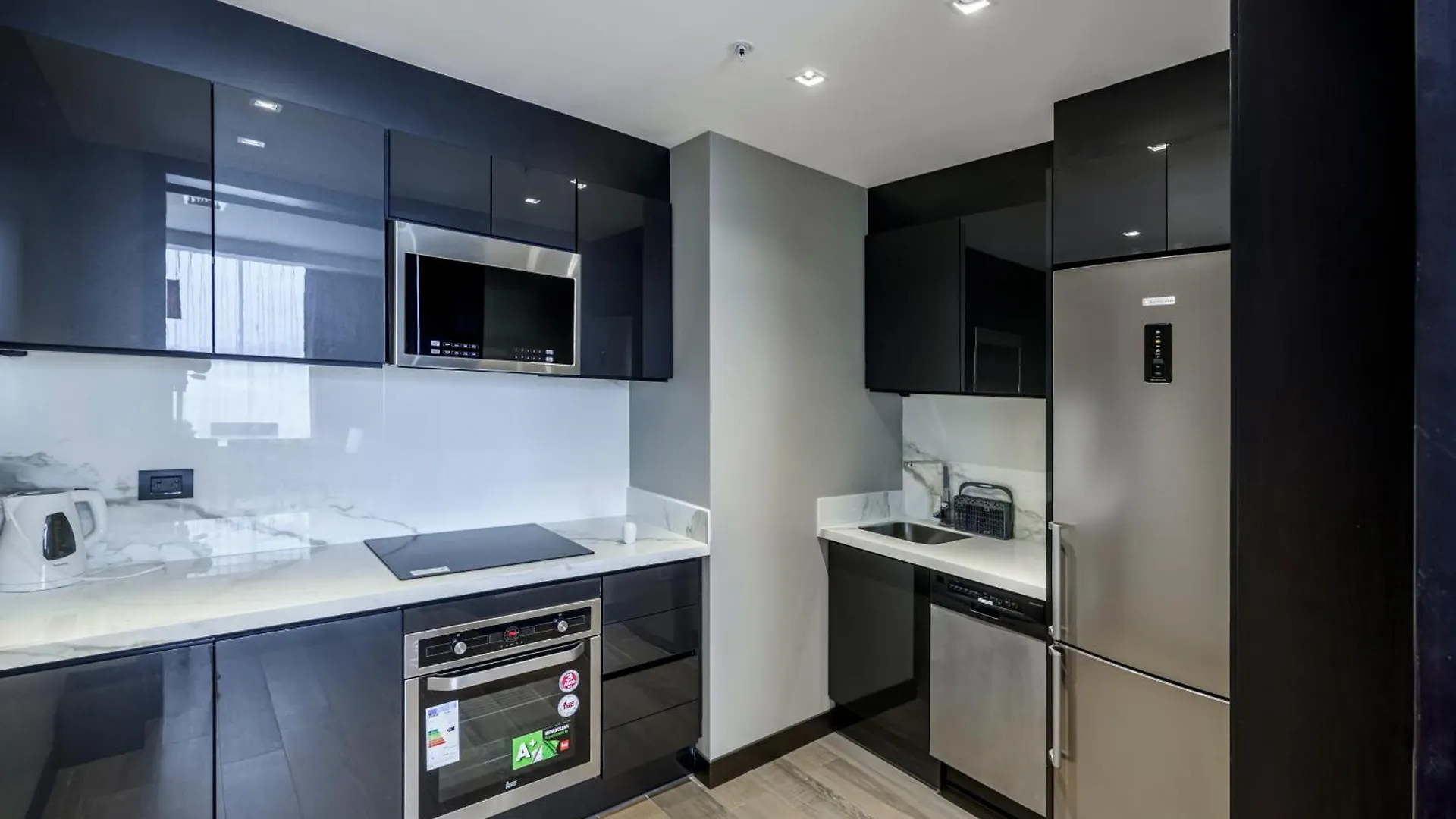 Eb Hotel By Eurobuilding Quito Airport 타바벨라